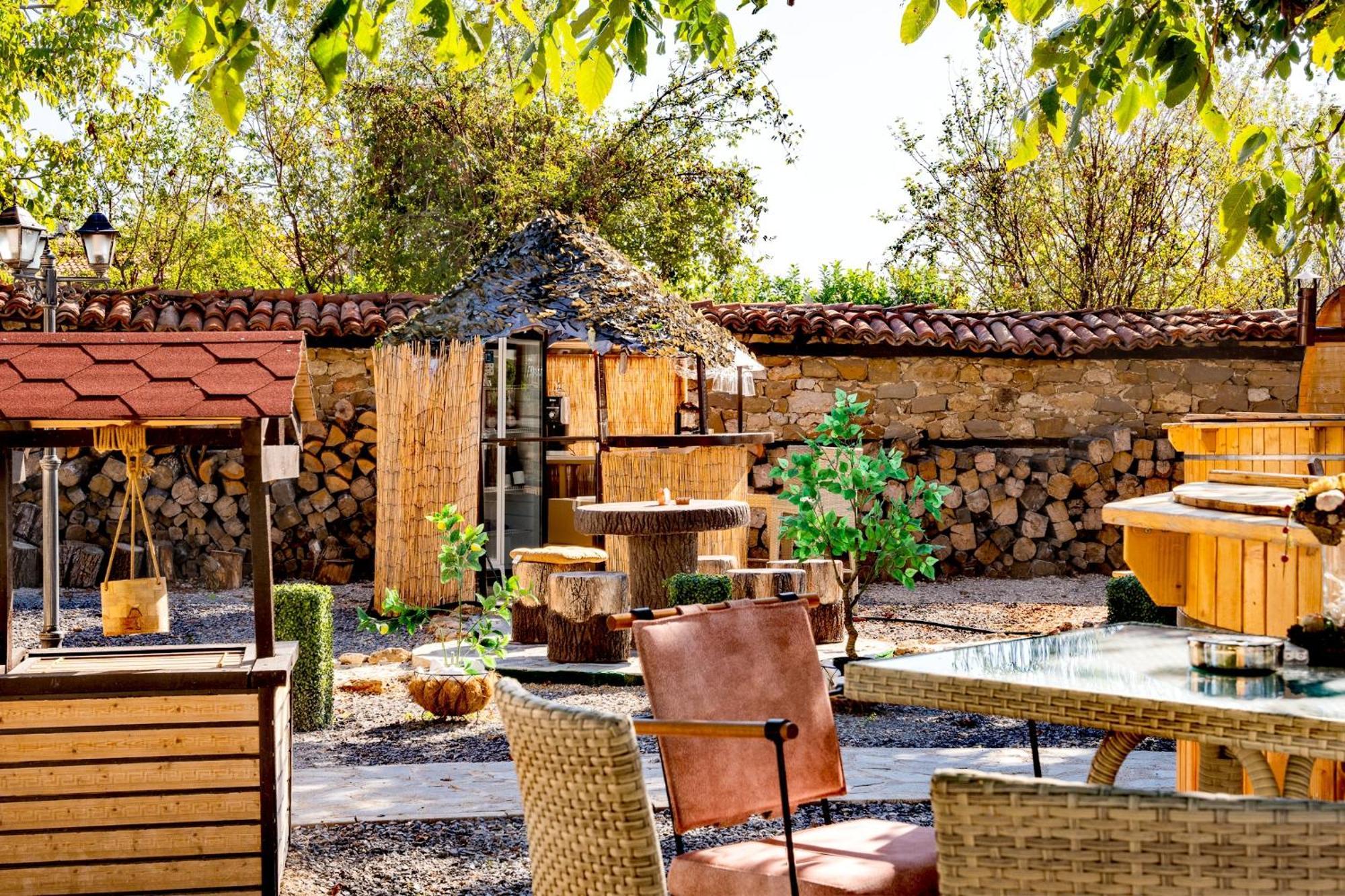 Complex Arbanashki Style-Panoramic View With Summer And Winter Terrace, Jacuzzi, Sauna, Children'S And Adult Area With Cinema Summer อาร์บานาซิ ภายนอก รูปภาพ