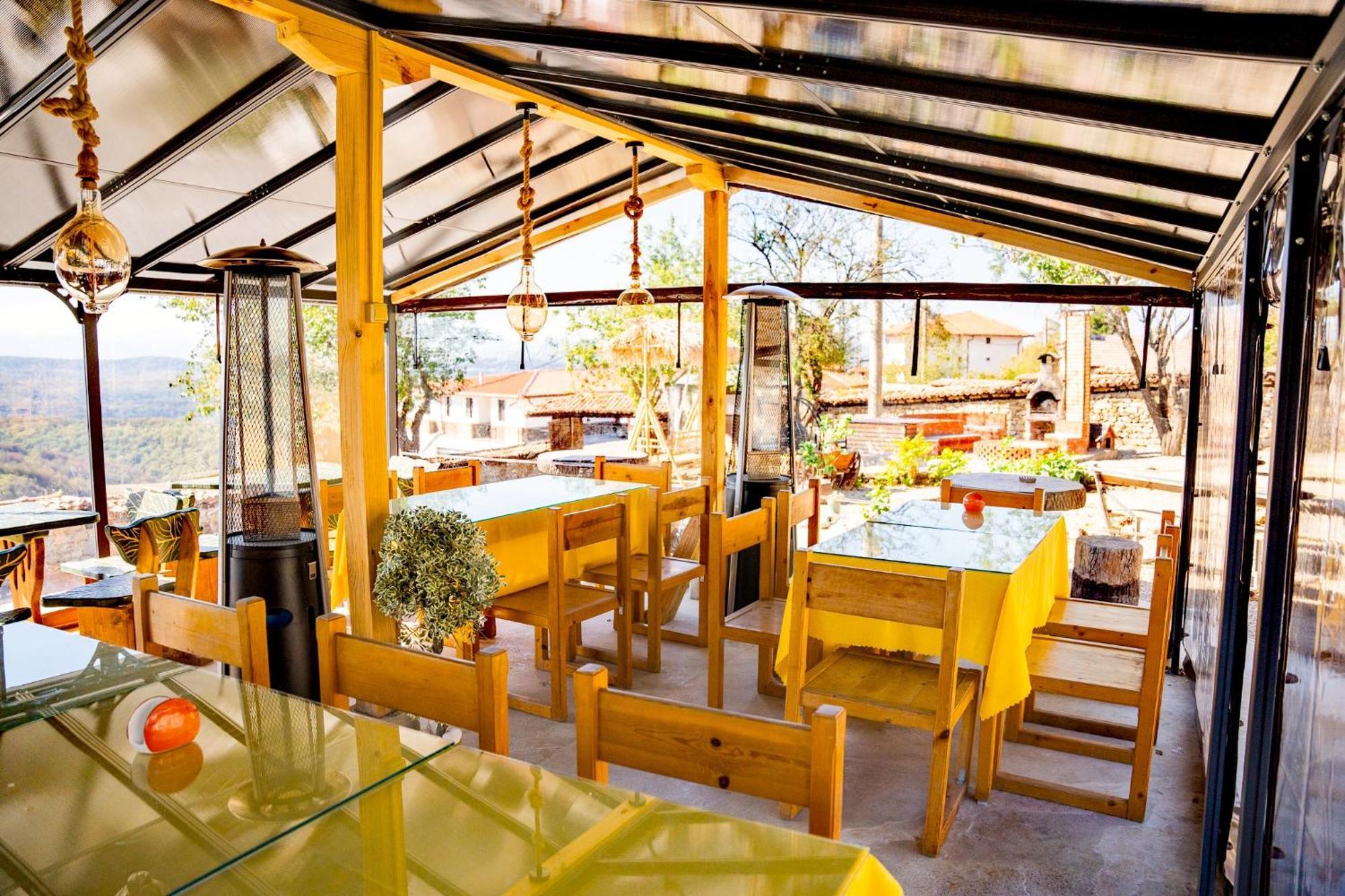 Complex Arbanashki Style-Panoramic View With Summer And Winter Terrace, Jacuzzi, Sauna, Children'S And Adult Area With Cinema Summer อาร์บานาซิ ภายนอก รูปภาพ